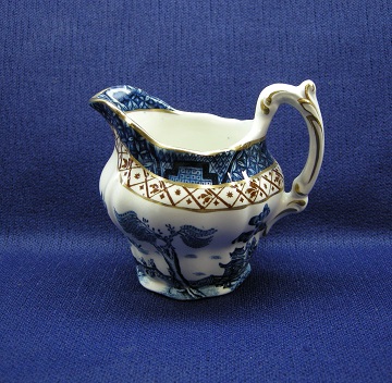 Booths Real Old Willow  A8025 Creamer - Small