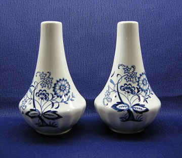 J & G Meakin Blue Nordic Salt & Pepper Set