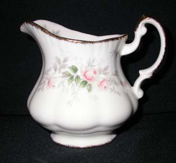 Paragon Affection Creamer - Large