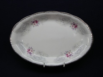Paragon Bridal Lace Tray - Regal