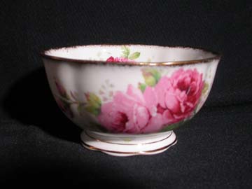 Royal Albert American Beauty Cranberry Bowl