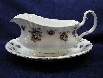 Royal Albert Sweet Violets Gravy Boat & Underplate