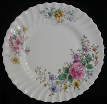 Royal Doulton Arcadia H4802 Plate - Salad