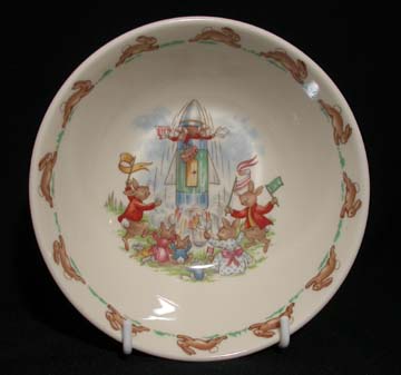 Royal Doulton Bunnykins 16 - Oatmeal Bowl - Space Rocket Launch