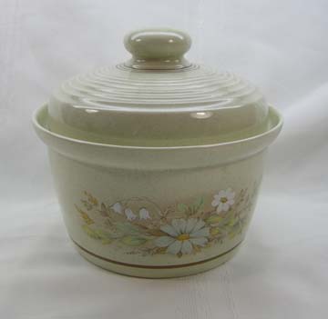 Royal Doulton - Lambethware Florinda LS 1042 Covered Casserole