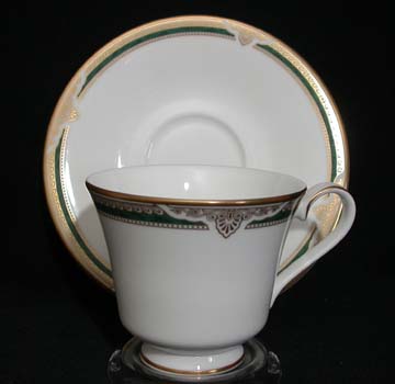 Royal Doulton Forsyth H5197 Cup & Saucer