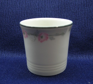 Royal Doulton Park Lane - Fresh Flowers Series Egg Cup