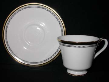 Royal Doulton Pavanne H5095 Cup & Saucer