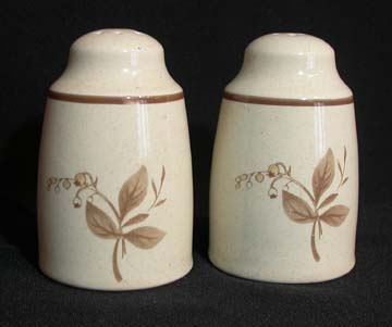 Royal Doulton - Lambethware Sandsprite LS1013 Salt & Pepper Set