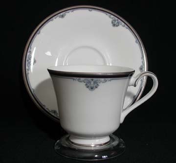 Royal Doulton Sheridan H5168 Cup & Saucer