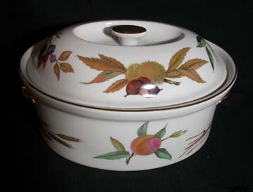 Royal Worcester Evesham Covered Casserole - Large