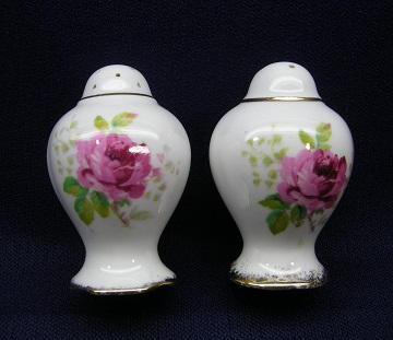 Royal Albert American Beauty Salt & Pepper Set