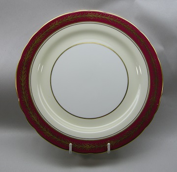 Aynsley Aynsley 1846 Maroon Plate - Salad