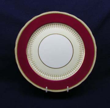 Aynsley Castleford - Maroon  7219 Plate - Salad