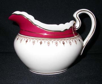 Aynsley Durham 1646 - Scalloped Edge Creamer - Large