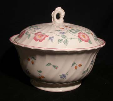 Churchill Briar Rose Vegetable Bowl - Covered