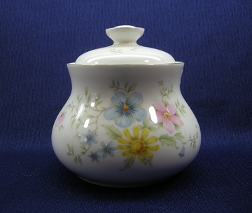 Royal Doulton Elegy H5044 Sugar Bowl & Lid