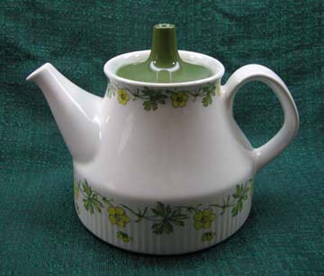 Figgjo (Norway) Buttercups & Green Leaves [Description] Tea Pot & Lid - Mini