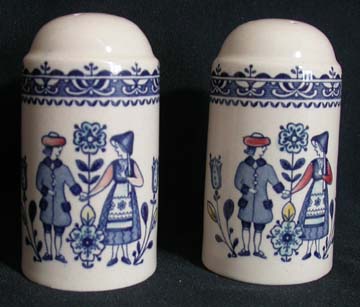 Johnson Brothers Hearts & FLowers Salt & Pepper Set