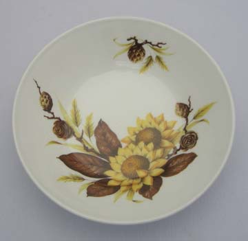 Johnson Brothers Pinecone Bowl - Fruit Nappie