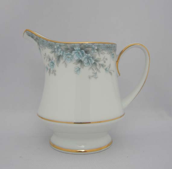 Noritake Avalon  3390 Creamer - Large