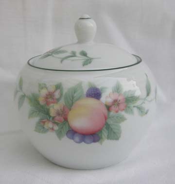 Noritake Burlington Garden  4031 Sugar Bowl & Lid