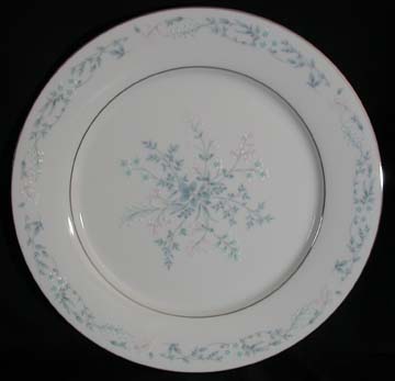 Noritake Carolyn 2693 Plate - Dinner