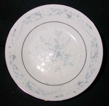 Noritake Carolyn 2693 Vegetable/Fruit Bowl