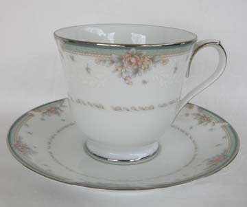 Noritake Greenbrier  4101 Cup & Saucer