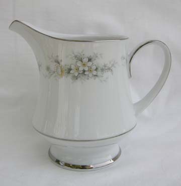 Noritake Melissa  3080 Creamer - Large