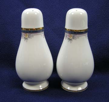 Noritake Ontario  3763 Salt & Pepper Set