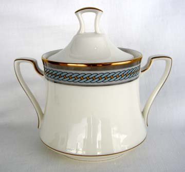 Noritake Queen's Guard  7712 Sugar Bowl & Lid