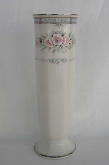 Noritake Rothschild  7293 Bud Vase