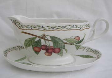 Noritake Royal Orchard  9416 Gravy Boat & Underplate