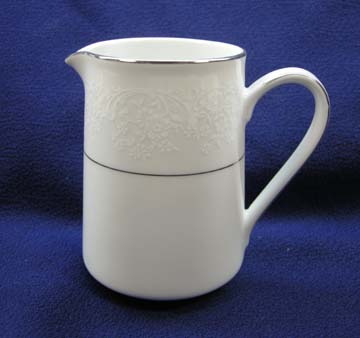 Noritake Tahoe  2585 Creamer 