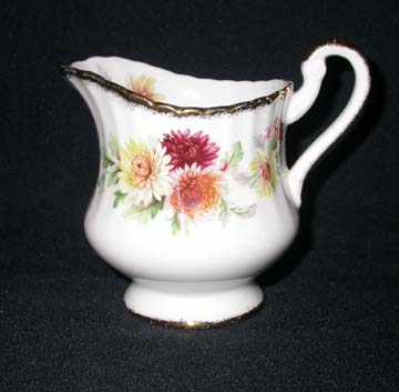 Paragon Autumn Glory Creamer