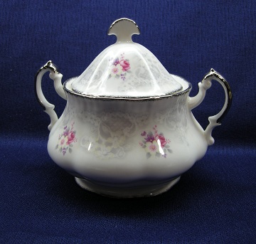 Royal Albert Bridal Lace Sugar Bowl & Lid