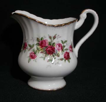 Paragon County Fair Creamer - Small