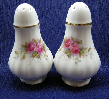 Paragon Elizabeth Rose Salt & Pepper Set