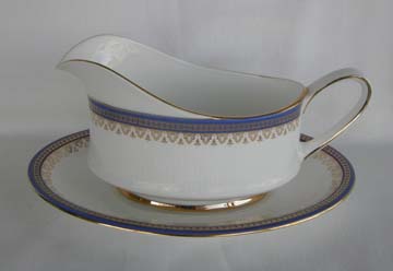 Paragon Sandringham Gravy Boat & Underplate