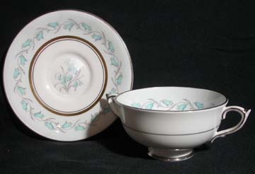 Paragon Z1408 Cream Soup & Saucer Set - Footed