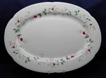 Pfaltzgraff Winterberry Platter