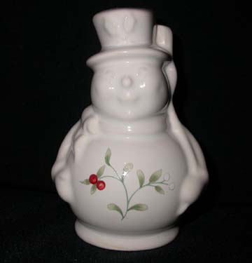 Pfaltzgraff Winterberry Snow Man Shaker