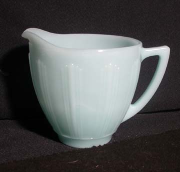 Pyrex - Cremax Delphite Turquoise Creamer - Large