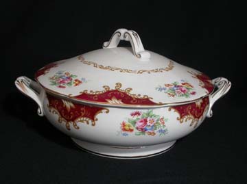 Royal Albert Canterbury Vegetable Bowl - Covered