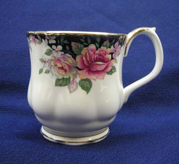 Royal Albert Concerto Mug - Montrose