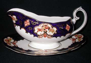 Royal Albert Heirloom Gravy Boat & Underplate