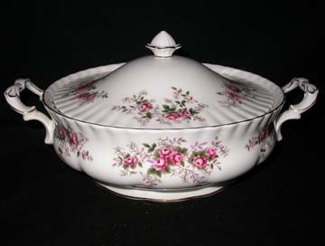 Royal Albert Lavender Rose - Made In England Vegetable Bowl - Covered