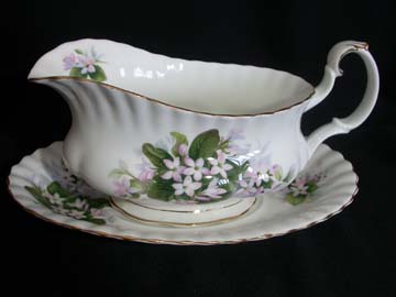 Royal Albert Mayflower Gravy Boat & Underplate