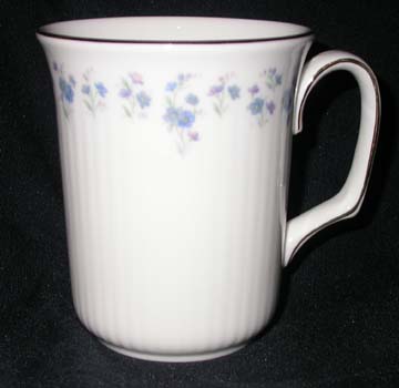 Royal Albert Memory Lane - Made In England Mug